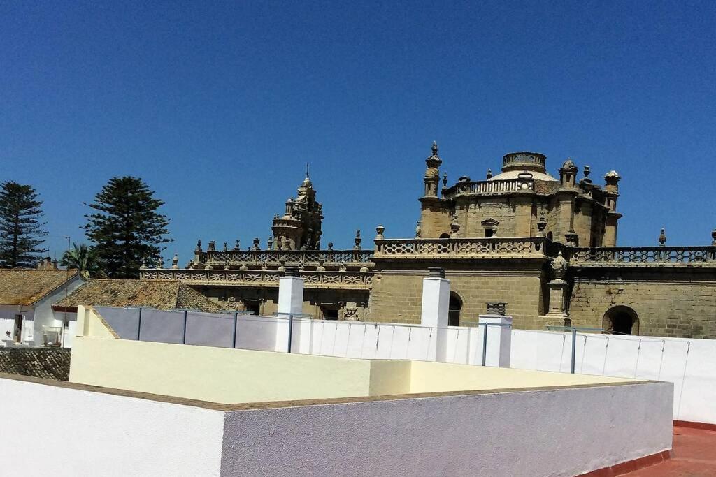 Atico En El Centro, Terraza 20 M2, Garaje, Wi-Fi, Ac Apartment Sanlucar de Barrameda Luaran gambar