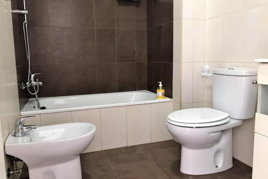 Atico En El Centro, Terraza 20 M2, Garaje, Wi-Fi, Ac Apartment Sanlucar de Barrameda Luaran gambar